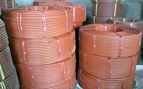 提升工程安全：聚乙烯(RPE)阻燃察隅穿线管在现代建筑中的应用